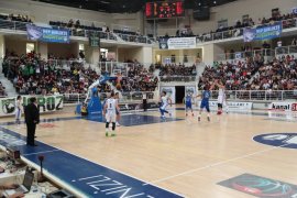 AVRUPA BASKETBOLUNDA MERKEZEFENDİ İMZASI