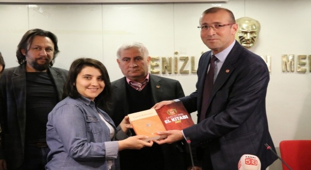 Gazetecinin El Kitabı Gazetecilerle Buluştu