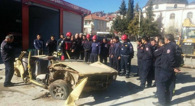 Çamelili İtfaiyecilere Kazalara Müdahale Eğitimi Verildi