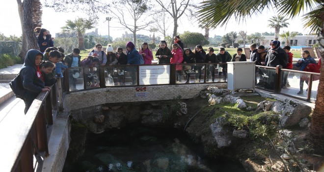 PAMUKKALE’DE ÖĞRENCİLER TARİHİNİ ÖĞRENDİ