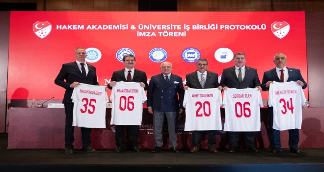 Rektör Kutluhan, TFF ile Üniversiteler Arasında Yapılan “Hakem Akademisi” İş Birliği Protokolleri İmza Törenine Katıldı