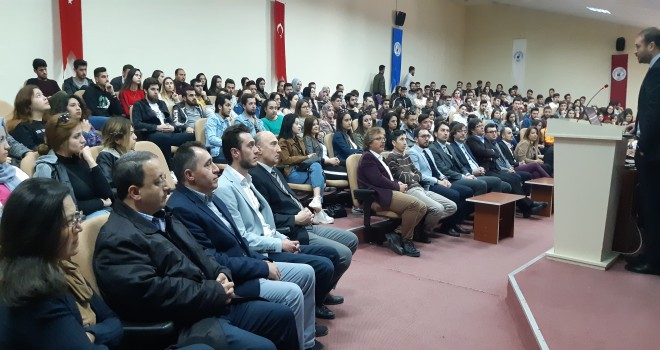 Uygulamalı Bilimler Yüksekokulu’nda Borsa İstanbul Eğitim Semineri Düzenlendi.