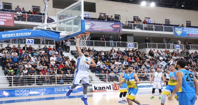 AVRUPA BASKETBOLUNDA MERKEZEFENDİ İMZASI